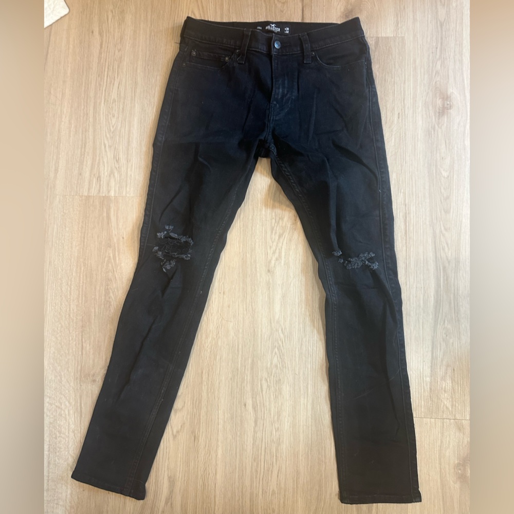 Black Men’s Hollister Skinny Jeans